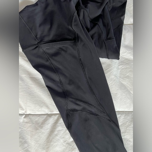 Lululemon Mesh Leggings - Picture 4 of 6